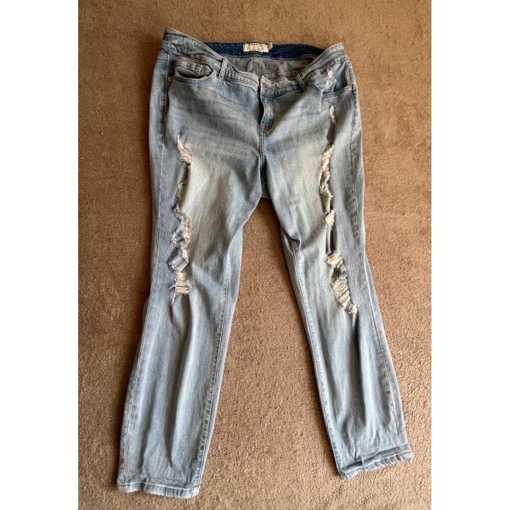 Torrid Light Wash Blue Denim Distressed Boyfriend Jeans Size 22R